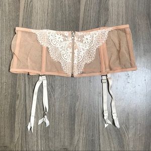 NWOT Victoria Secret | Garter Belt